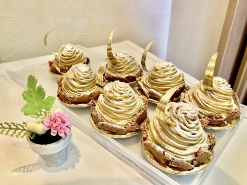 1EE44CED-E031-4ECD-8BE2-705A9A7A420D